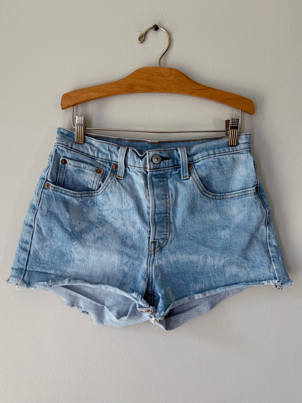 Levi’s 501 Bleach Dyed Jean Shorts Denim Festival Summer Casual